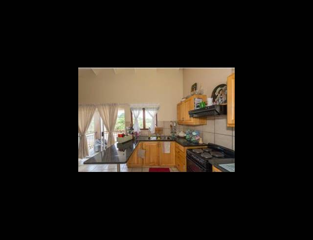 2 BEDROOM APARTMENT FOR SALE IN WHITE RIVER EXT 18